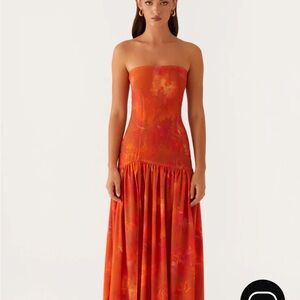 Elegant Orange Strapless Dress